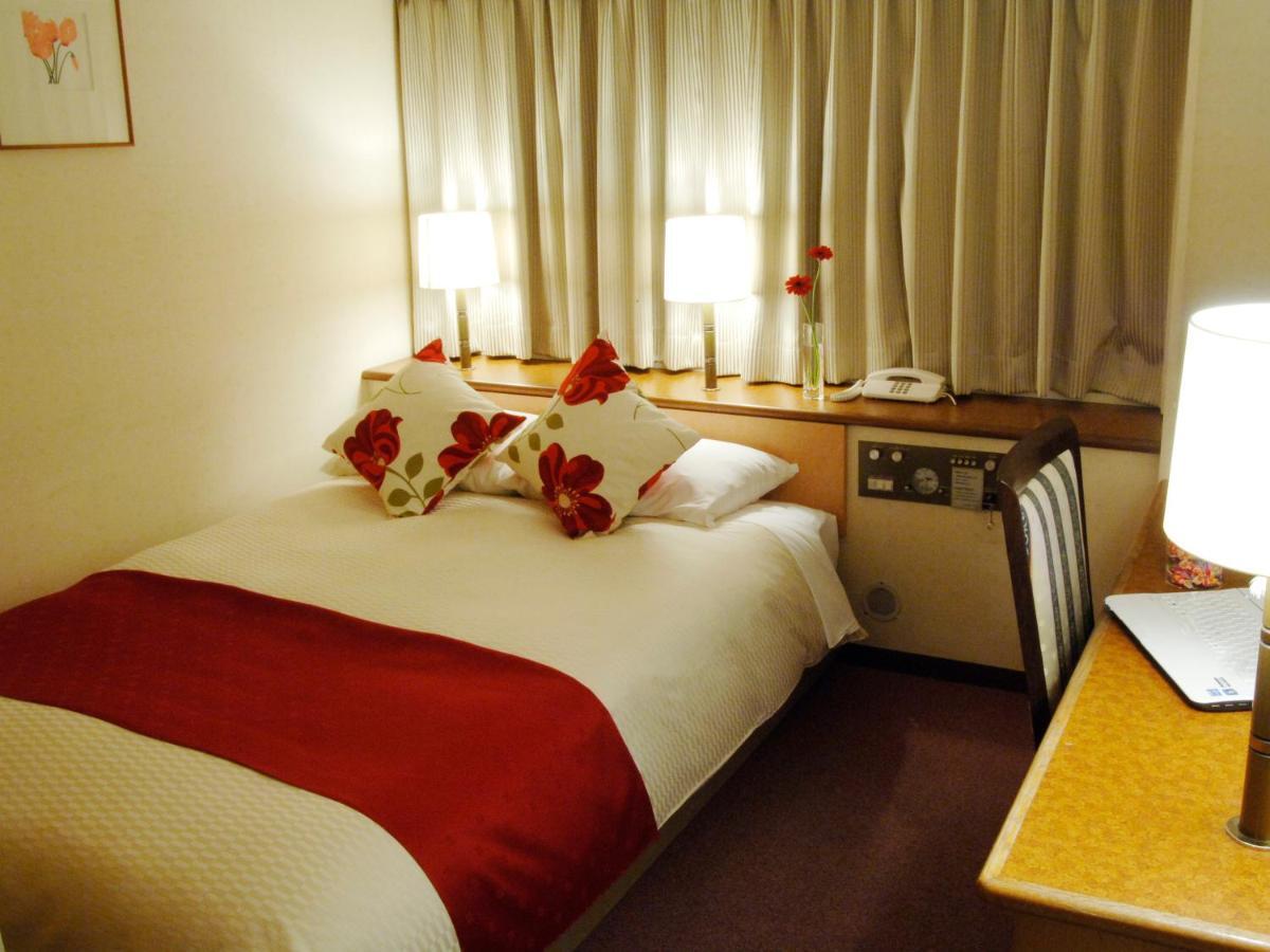 Central Hotel Yokosuka Chambre photo